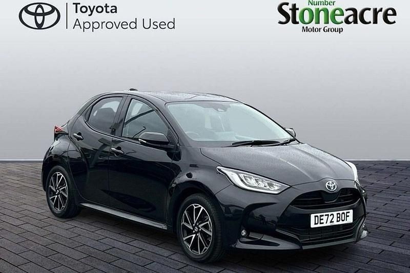Used 2022 Toyota Yaris Hybrid Design | £17,500 (Fair price) - Image 1/1