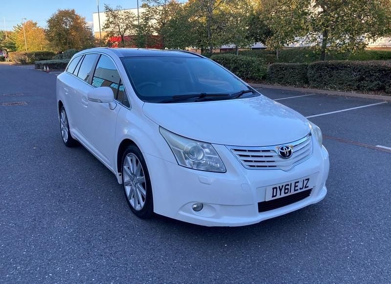 White Used 2011 Toyota Avensis Estate | £1,795 (Fair price) - Image 1/4