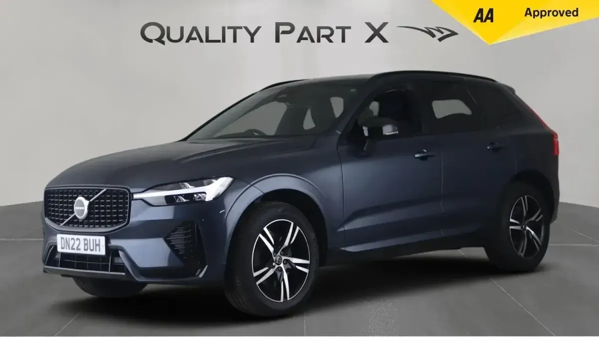 Used Volvo XC60 Plus 194 HP (142 kW) 2022 Blue SUV