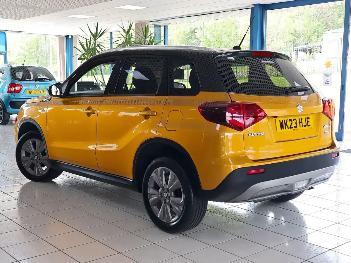 Used Suzuki Vitara SZ-T 129 HP (94 kW) 2023 Yellow SUV