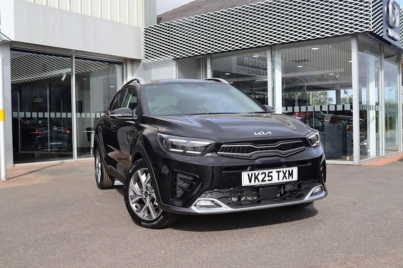 Black New 2025 Kia Stonic 4 SUV | £21,946 (Good price) - Image 1/1