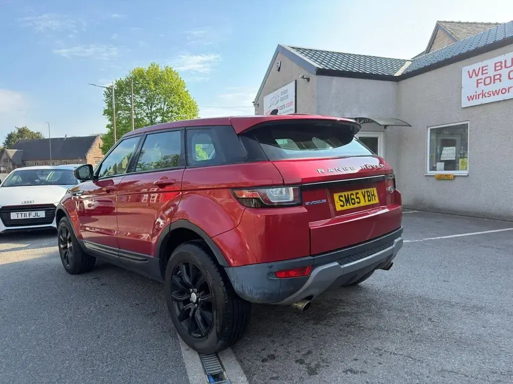Used Land Rover Range Rover evoque SE 150 HP (110 kW) 2015 Red SUV