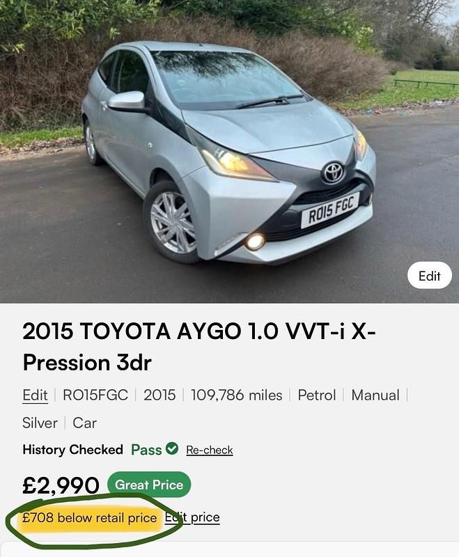 Used Toyota Aygo x-press 2015 Silver Hatchback