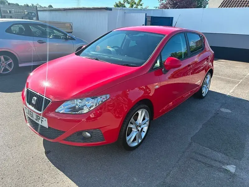 Used Seat Ibiza 85 HP (62 kW) 2012 Red Hatchback