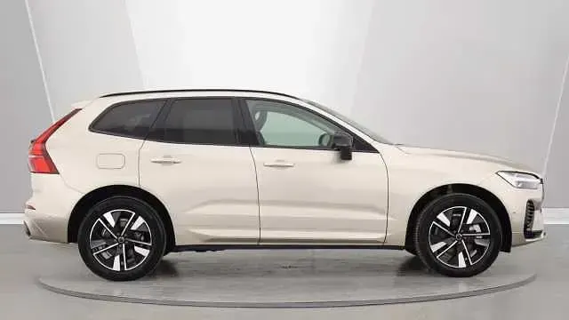 Usado Volvo XC60 Plus 350 HP (257 kW) 2026 SUV