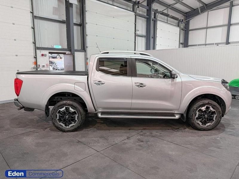 Used Nissan Navara Tekna 190 HP (139 kW) 2021 Silver Pickup