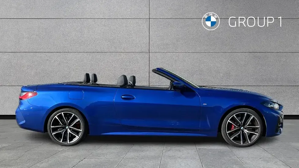 Usado BMW 420 M Sport 192 HP (141 kW) 2023 Azul Cabrios