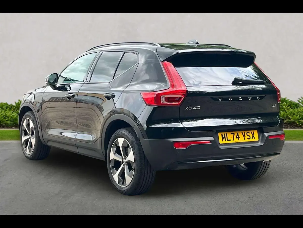Used Volvo XC40 Plus 163 HP (119 kW) 2024 Black SUV