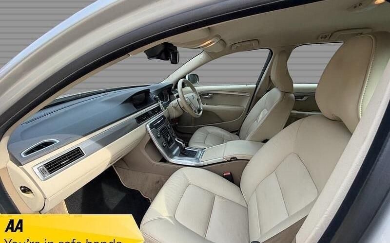 Used Volvo V70 SE 181 HP (133 kW) 2015 Estate