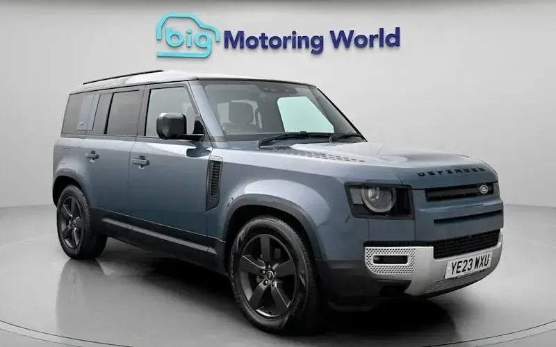 Used Land Rover Defender HSE 250 HP (183 kW) 2023 SUV
