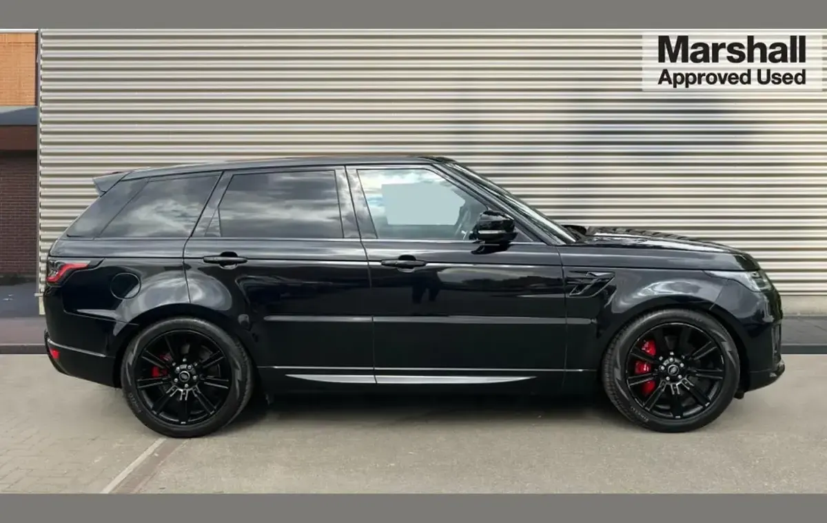 Used Land Rover Range Rover Sport HSE Dynamic 404 HP (297 kW) 2022 Santorini black metallic SUV
