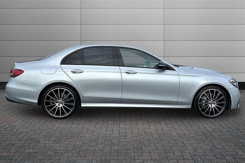Used Mercedes E400 AMG line 330 HP (242 kW) 2022 Silver Sedan