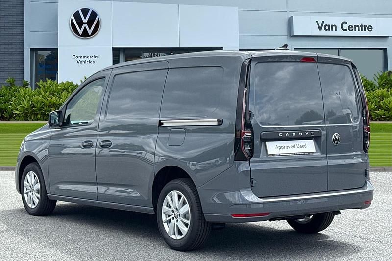 Used VW Caddy Maxi Pro 122 HP (89 kW) 2025 Grey MPV