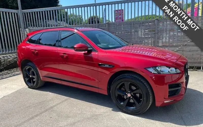 Usado Jaguar F-Pace R-Sport 179 HP (131 kW) 2020 SUV