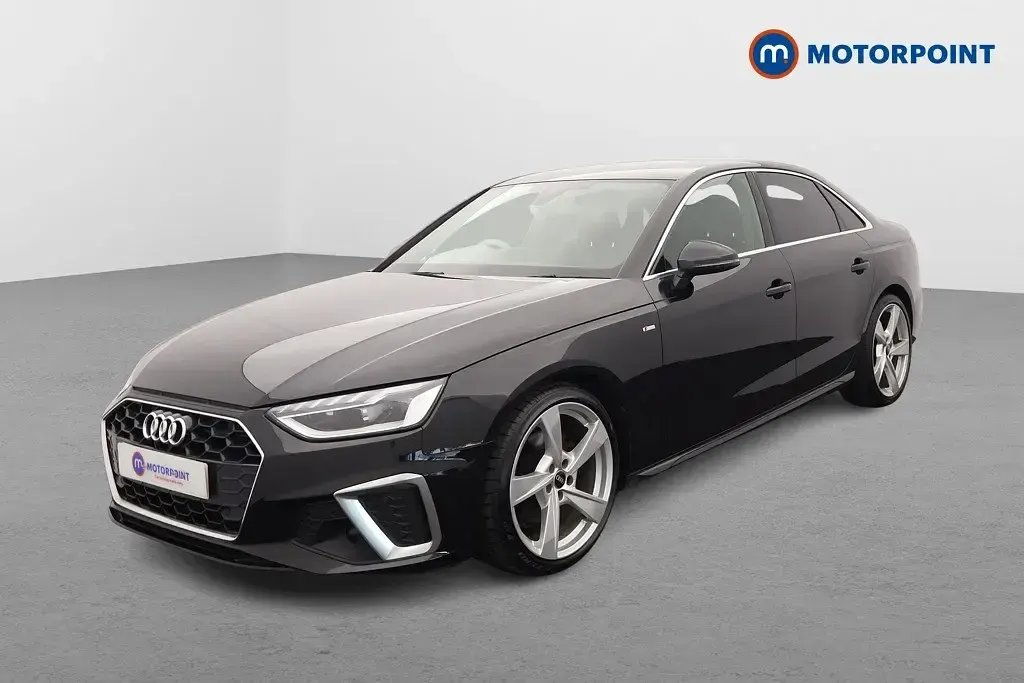 Begagnad Audi A4 S-Line 2021 Svart Sedan