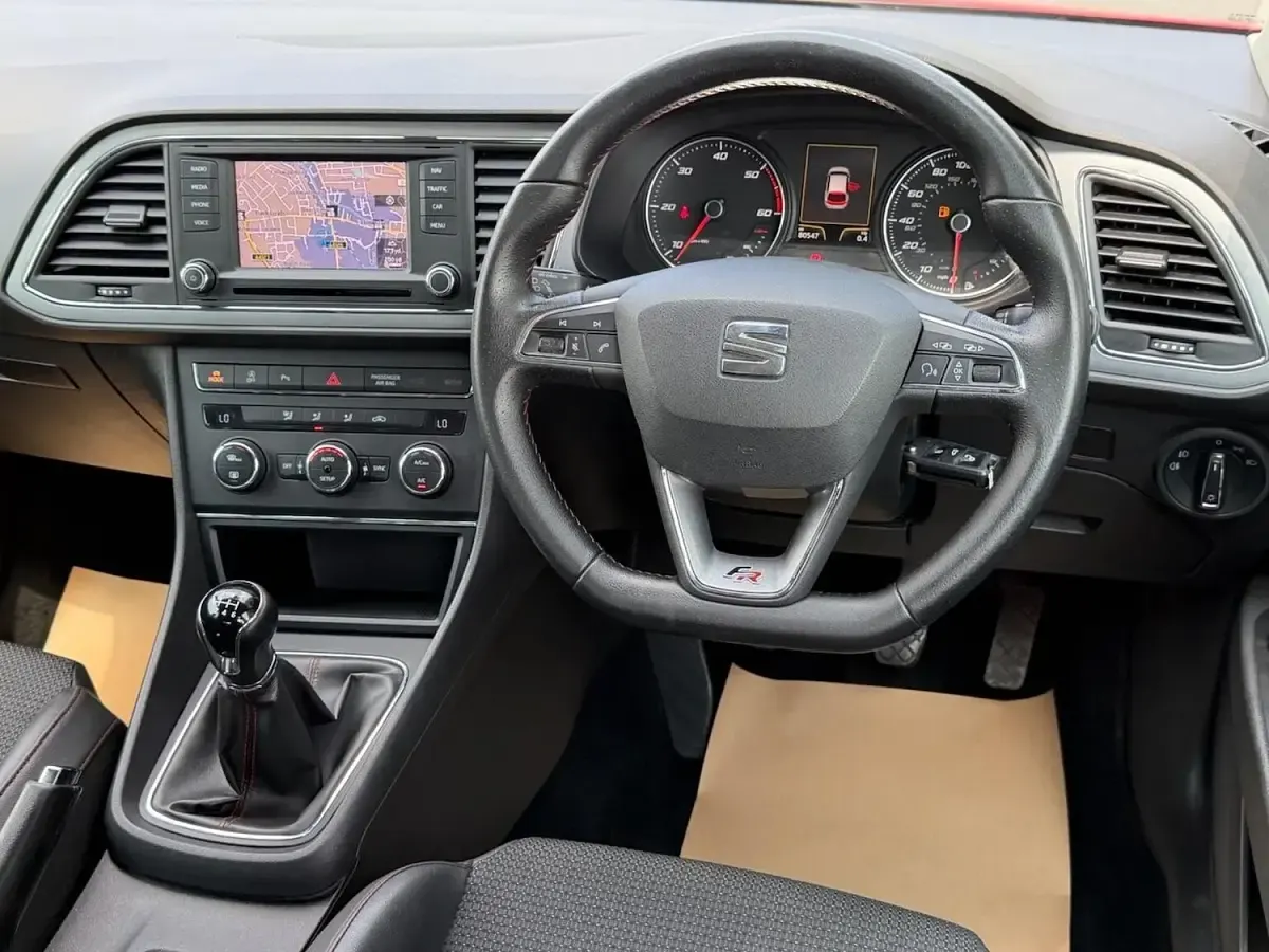 Used Seat Leon FR 184 HP (135 kW) 2015 Red Hatchback