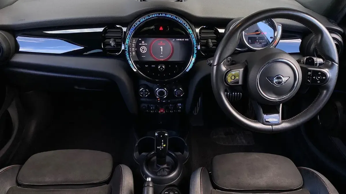 Gebraucht Mini Cooper S Hatch 176 PS (129 kW) 2022 Blau Kleinwagen
