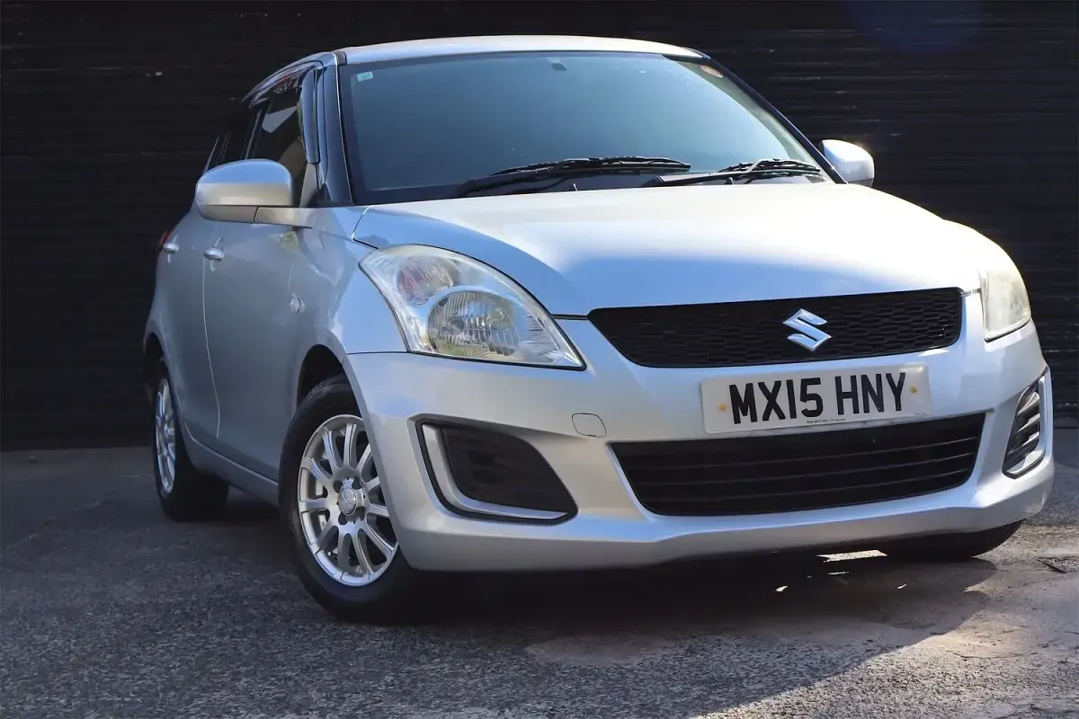 Used Suzuki Swift SZ3 94 HP (69 kW) 2015 Silver Hatchback