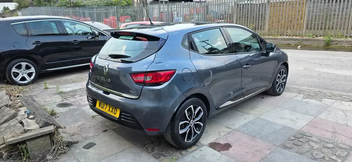 Used Renault Clio Dynamique 2017 Grey Hatchback