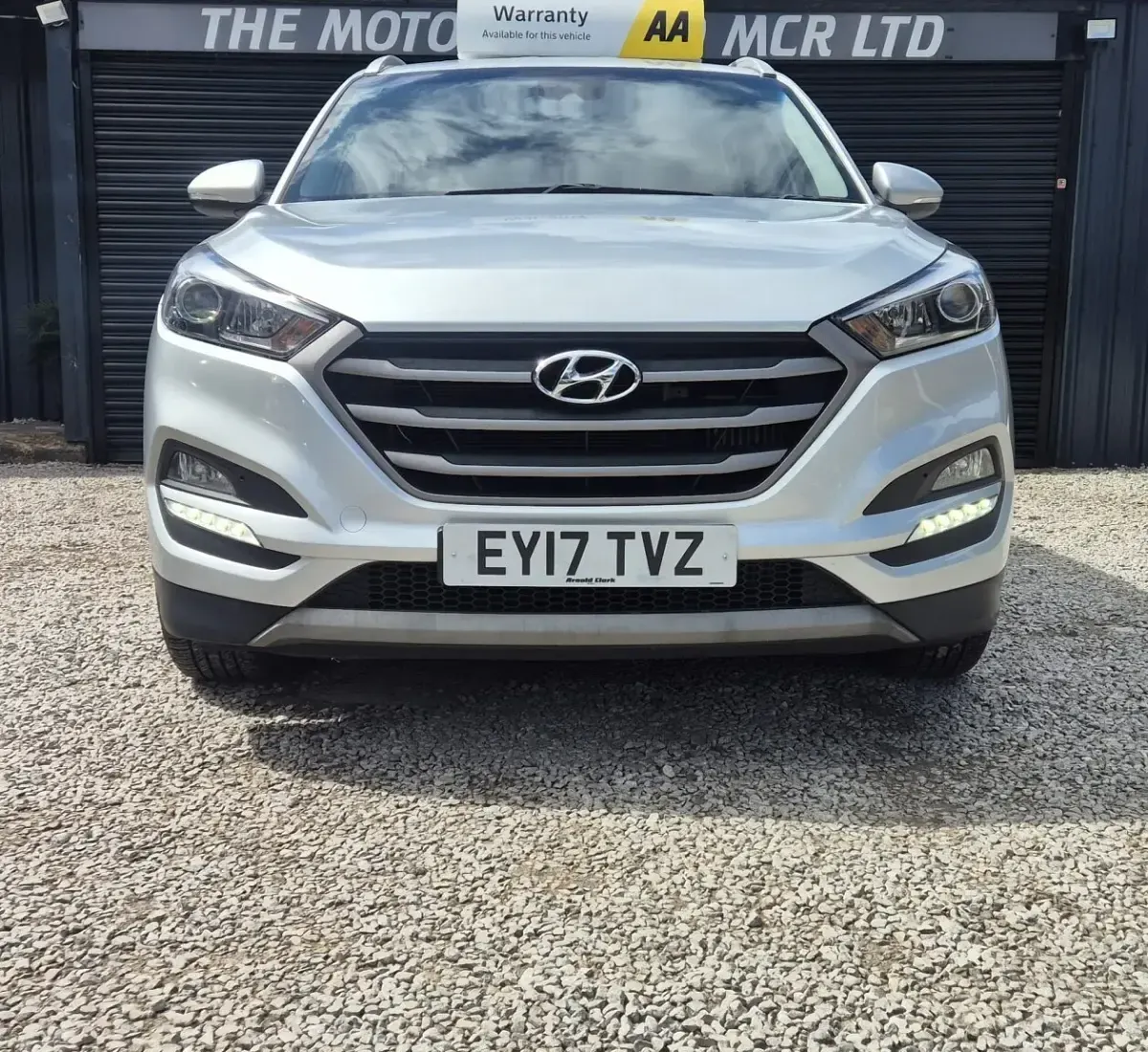 Used Hyundai Tucson SE 141 HP (103 kW) 2017 Silver SUV