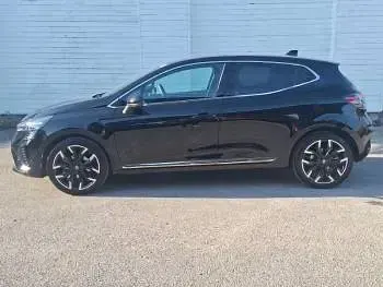 Used Renault Clio Techno 90 HP (66 kW) 2025 Black Hatchback