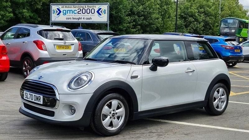 Silver Used 2020 Mini Cooper Classic Hatchback | £11,395 (Good price) - Image 1/4