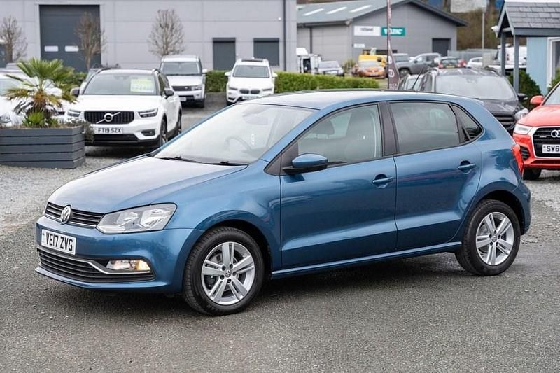 Used VW Polo Edition 90 HP (66 kW) 2017 Blue Hatchback