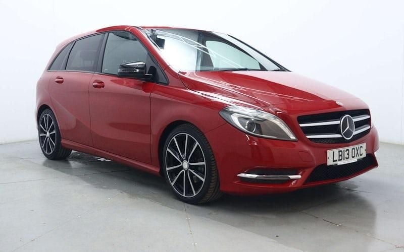 Used Mercedes B200 136 HP (100 kW) 2013 Red MPV