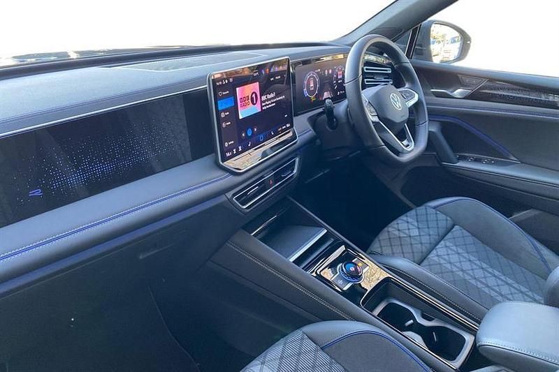 Used VW Tiguan R-line 150 HP (110 kW) 2025 Dolphin grey SUV