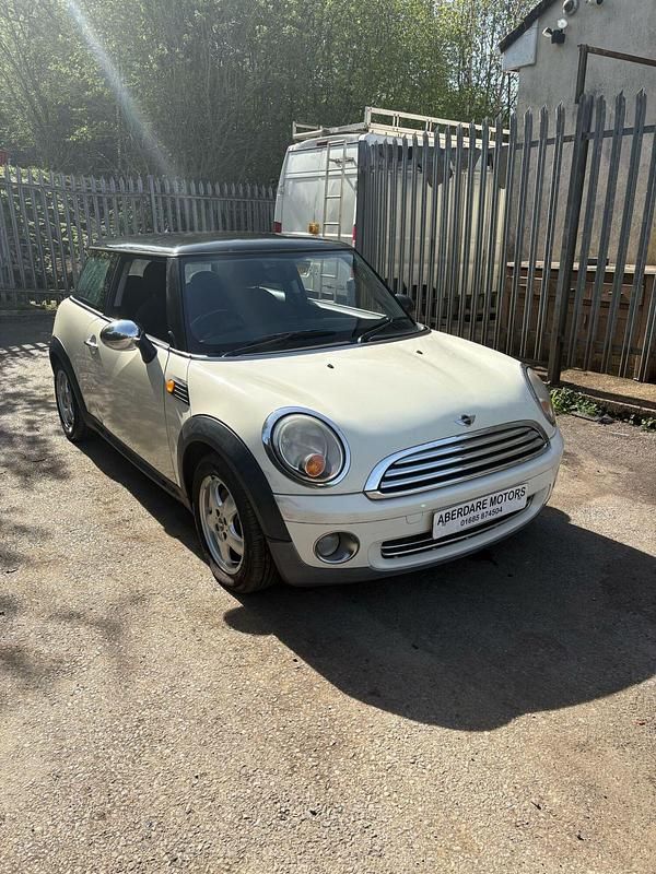 White Used 2008 Mini Cooper Hatch Hatchback | £2,495 - Image 1/3