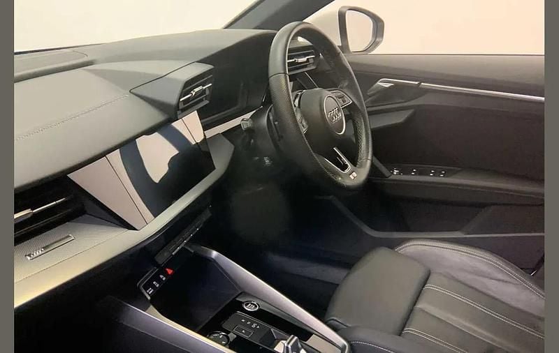 Used Audi A3 S-Line 147 HP (108 kW) 2023 White Hatchback