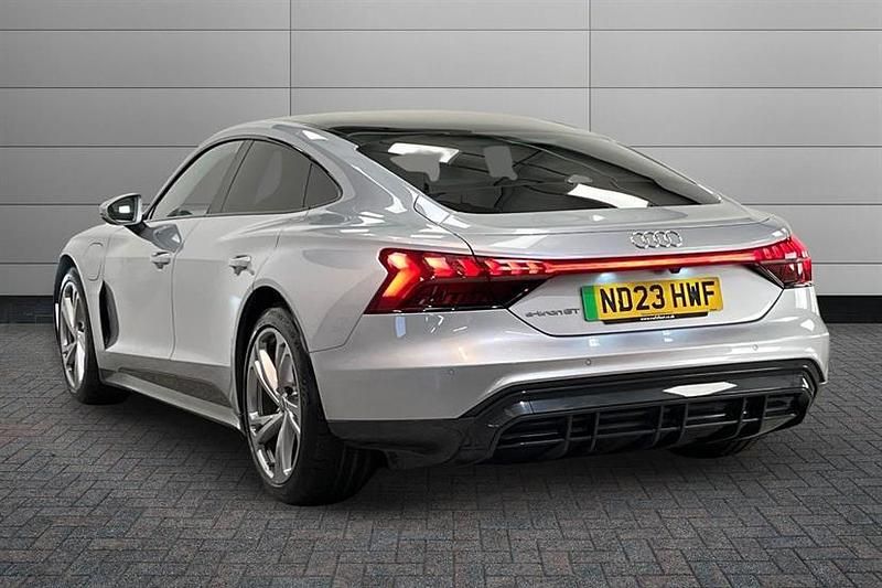 Used Audi e-tron GT quattro Comfort 389 kW (530 HP) 2023 Silver Sedan