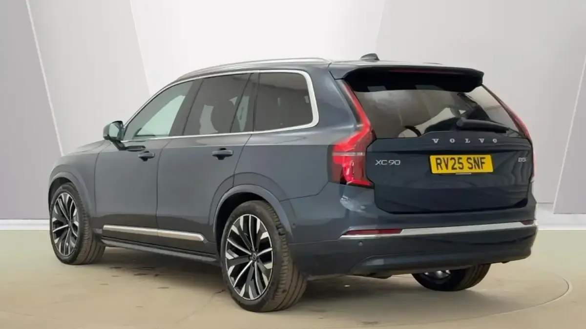 Usado Volvo XC90 Ultra 455 HP (334 kW) 2025 Azul SUV