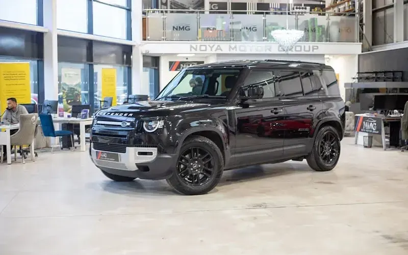 Used Land Rover Defender S 250 HP (183 kW) 2022 SUV