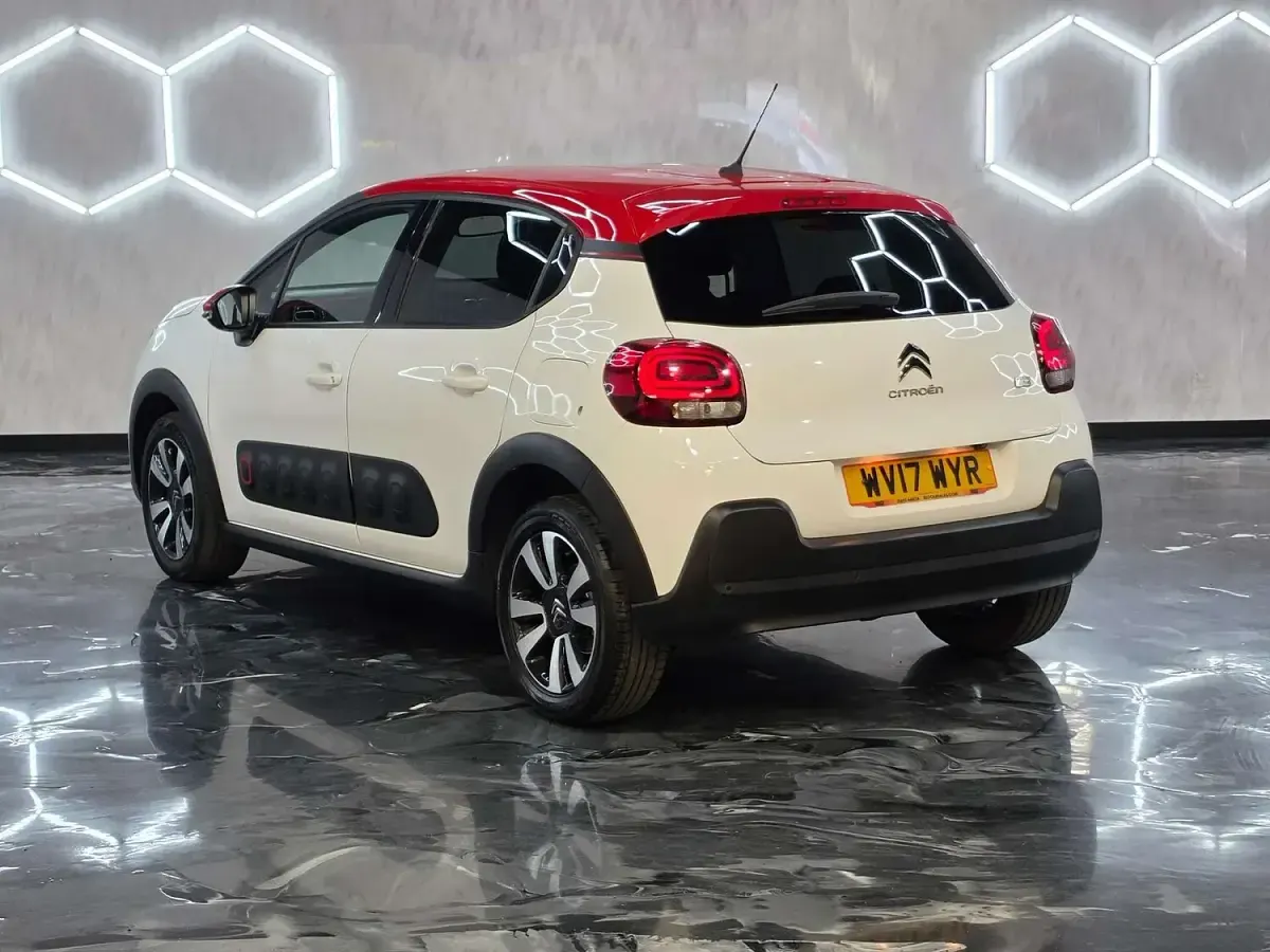 Used Citroën C3 Flair 110 HP (80 kW) 2017 White Hatchback