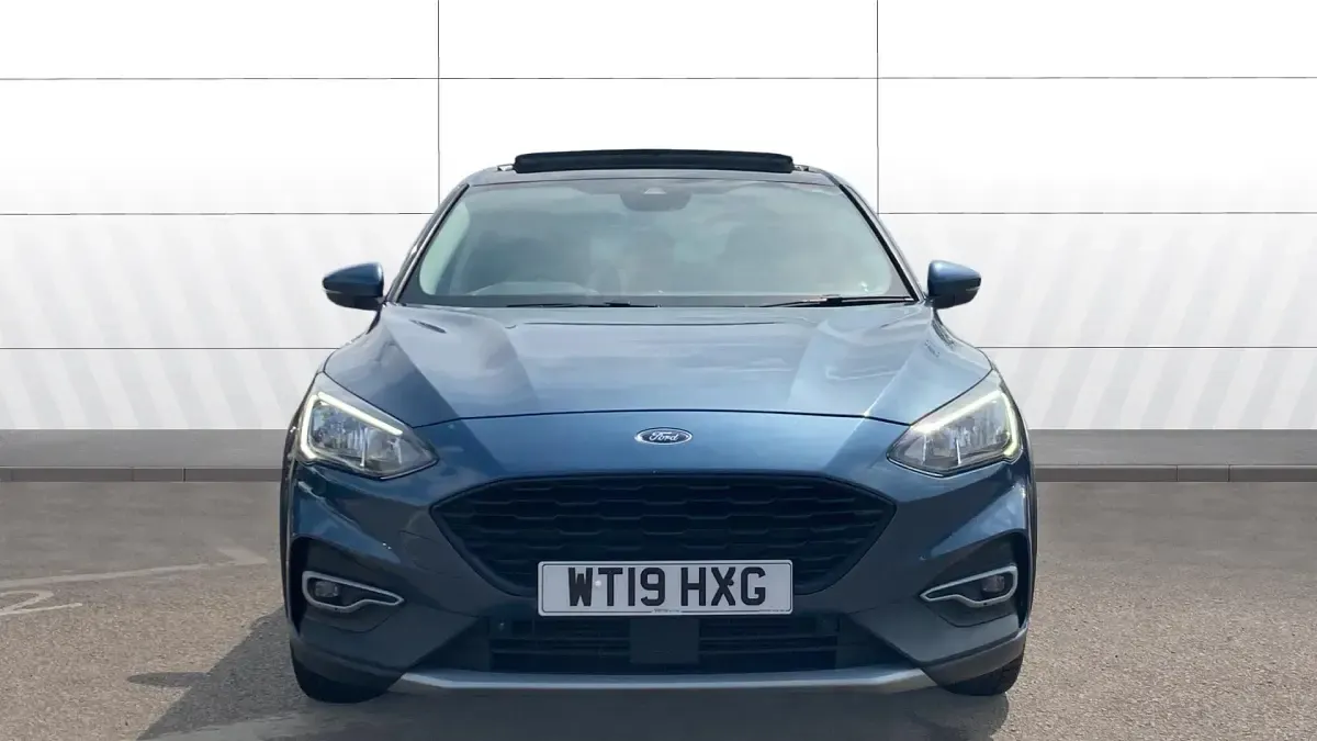 Used Ford Focus Active X 125 HP (91 kW) 2019 Blue Hatchback