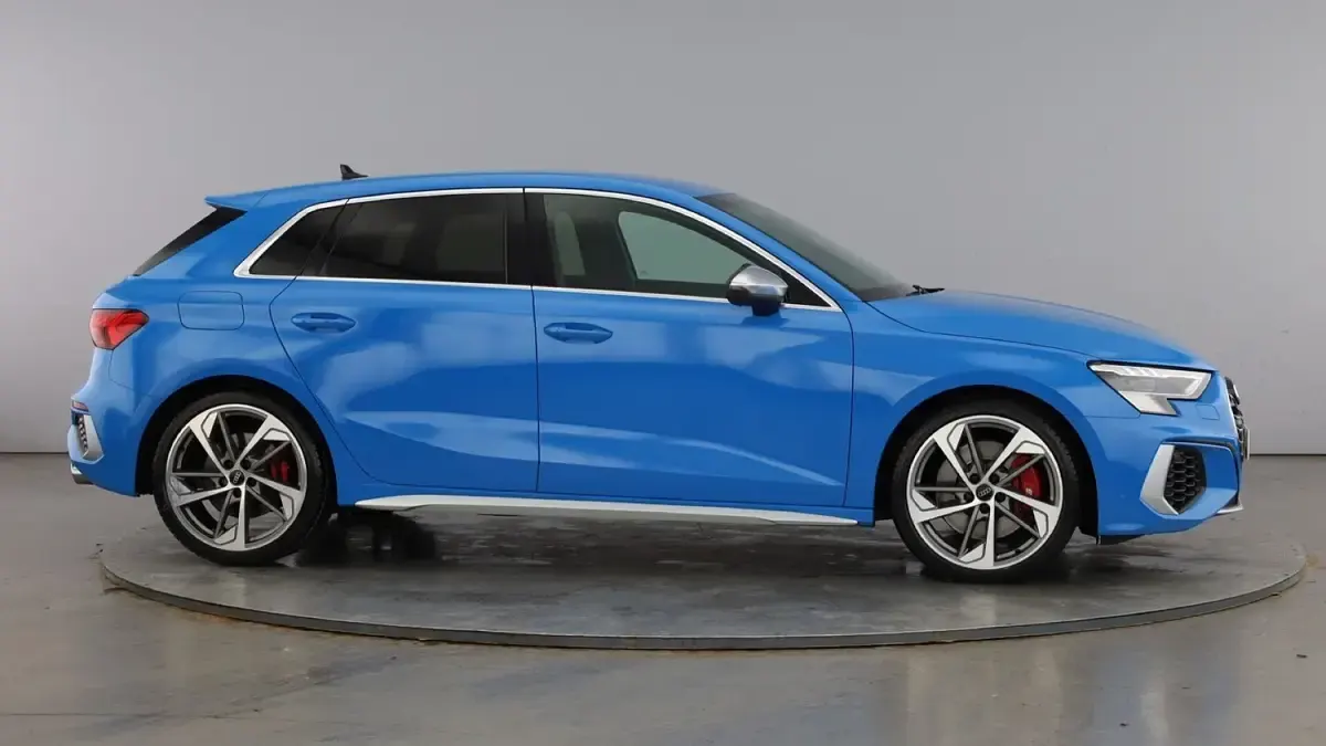 Used Audi S3 Sportback Comfort 306 HP (225 kW) 2020 Blue Hatchback