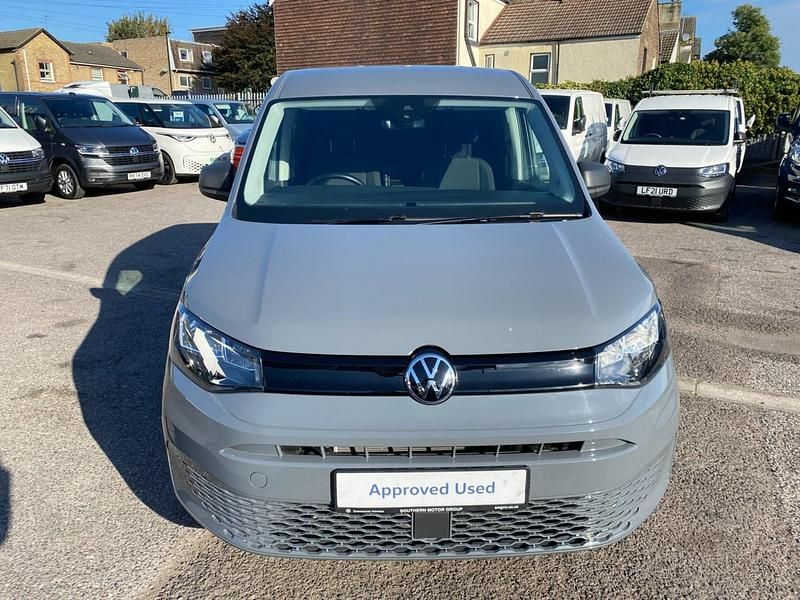 Used VW Caddy 122 HP (89 kW) 2024 Grey MPV