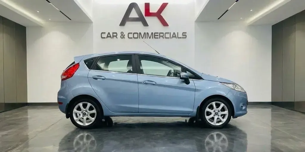 Used Ford Fiesta Zetec 82 HP (60 kW) 2009 Blue Hatchback