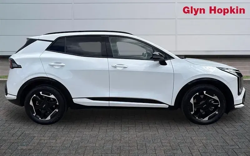Used Kia Sportage GT-Line 150 HP (110 kW) 2026 White SUV