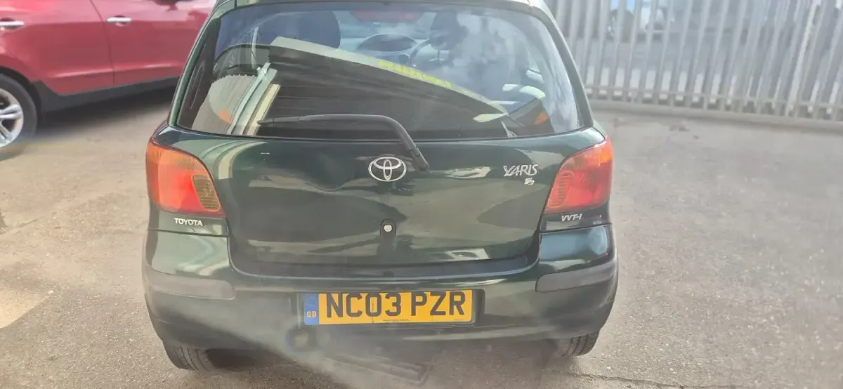 Used Toyota Yaris T3 2003 Green Hatchback