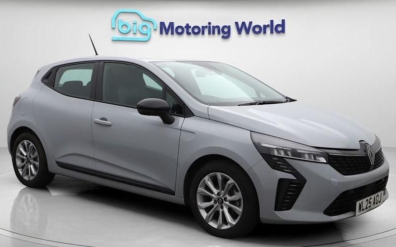 Used Renault Clio V Evolution 145 HP (106 kW) 2025 Grey Hatchback