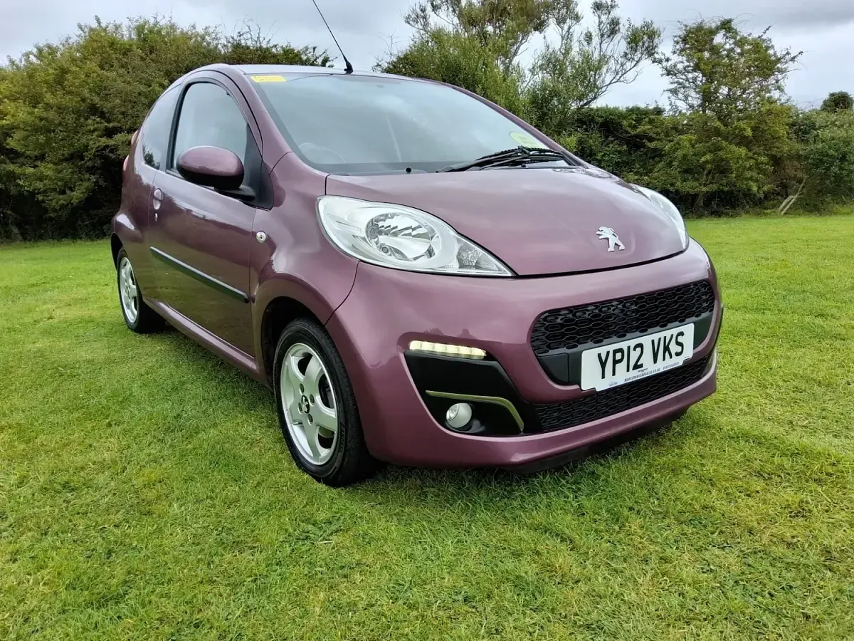 Used Peugeot 107 Allure 68 HP (50 kW) 2012 Purple Hatchback