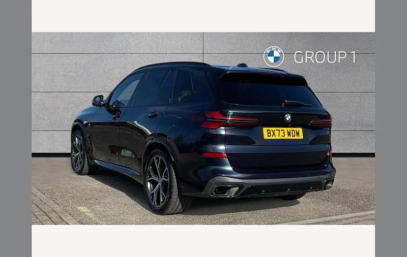 Gebraucht BMW X5 M Sport 298 PS (219 kW) 2023 Schwarz SUV