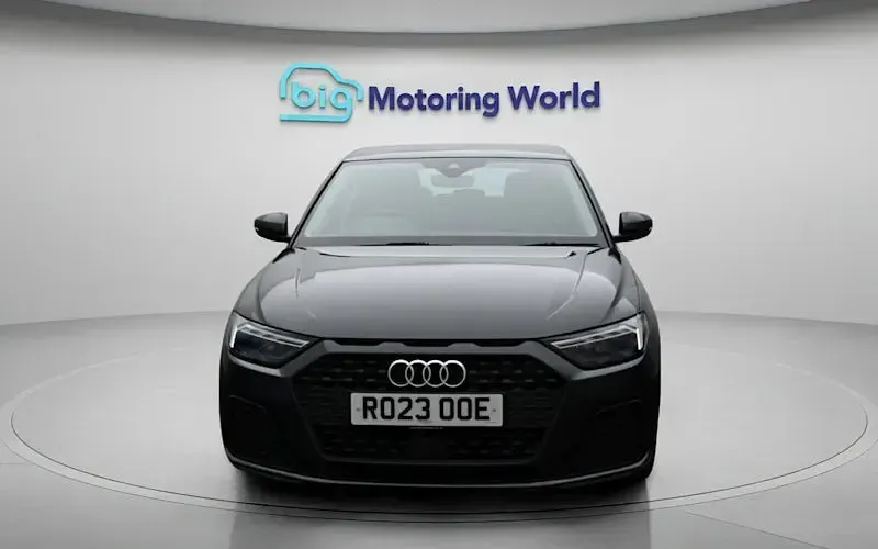 Używany Audi A1 Sportback 110 KM (80 kW) 2023 Szary Hatchback