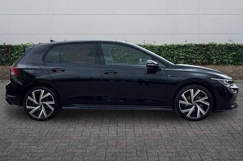 Used VW Golf VIII R-line 130 HP (95 kW) 2023 Black Hatchback