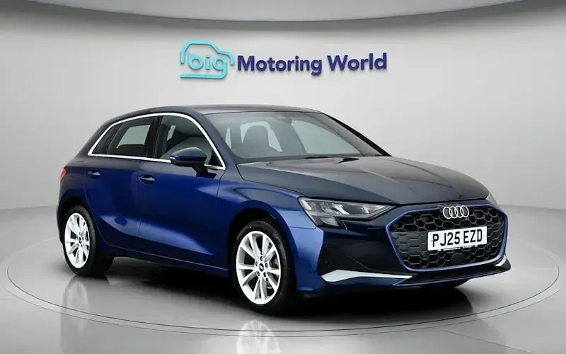 Used Audi A3 Sportback Sport 116 HP (85 kW) 2025 Blue Hatchback