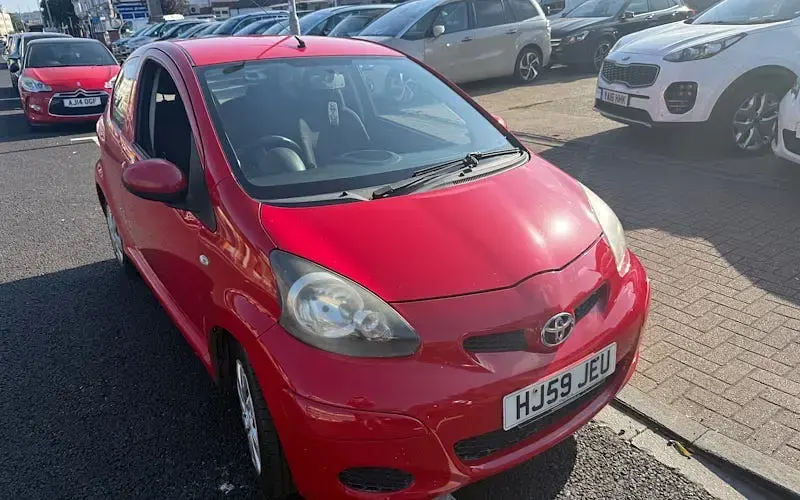 Used Toyota Aygo 68 HP (50 kW) 2011 Hatchback