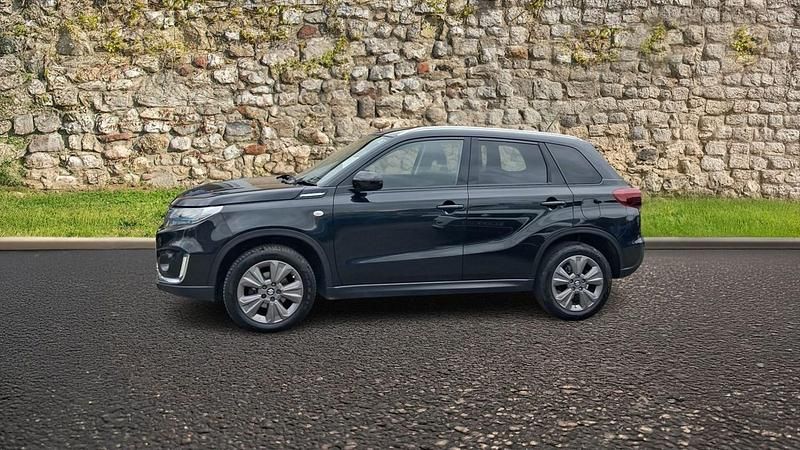 Gebraucht Suzuki Vitara SZ-T 129 PS (94 kW) 2023 Schwarz SUV