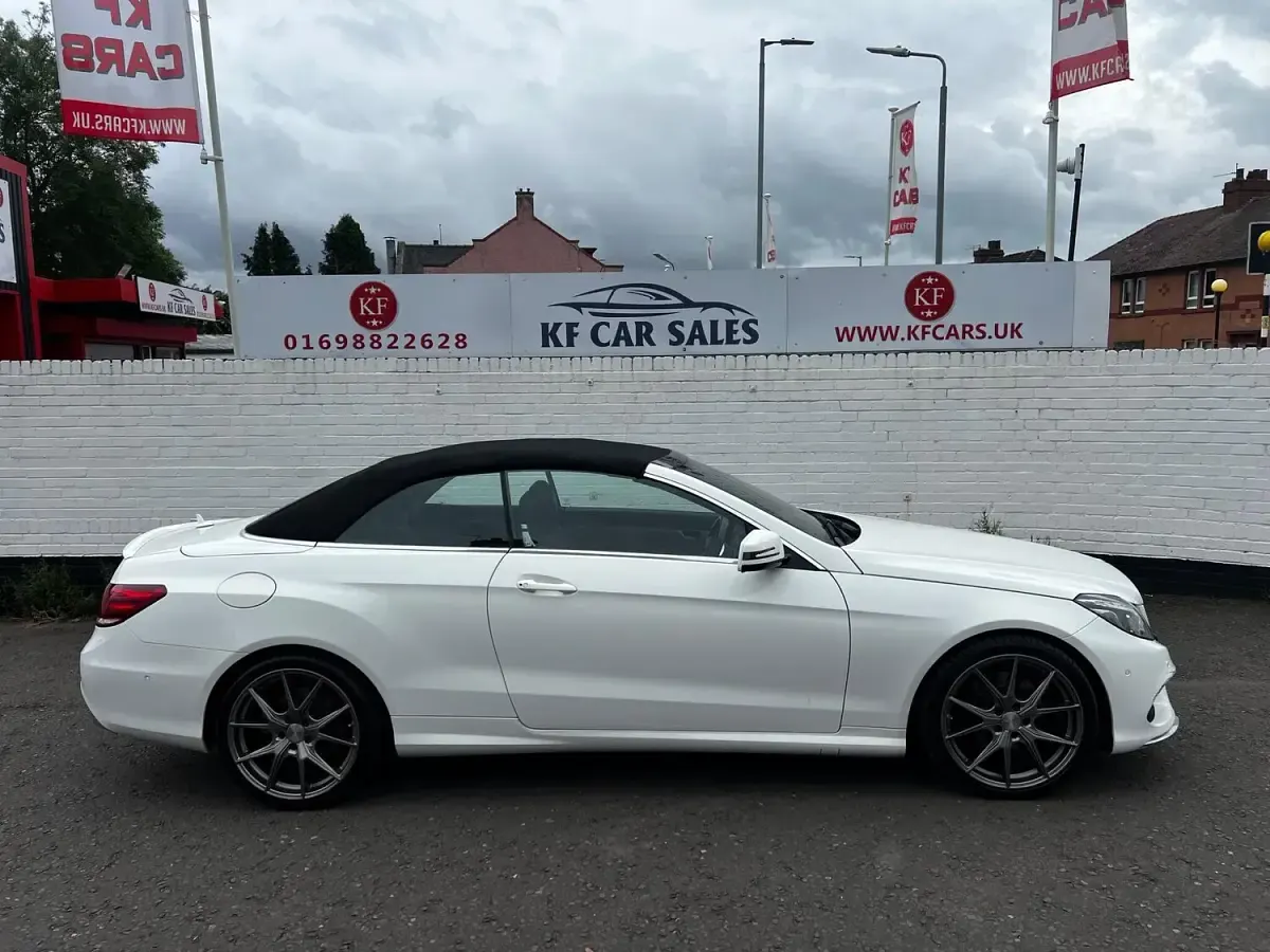 Used Mercedes E220 AMG line 174 HP (127 kW) 2016 White Cabriolet